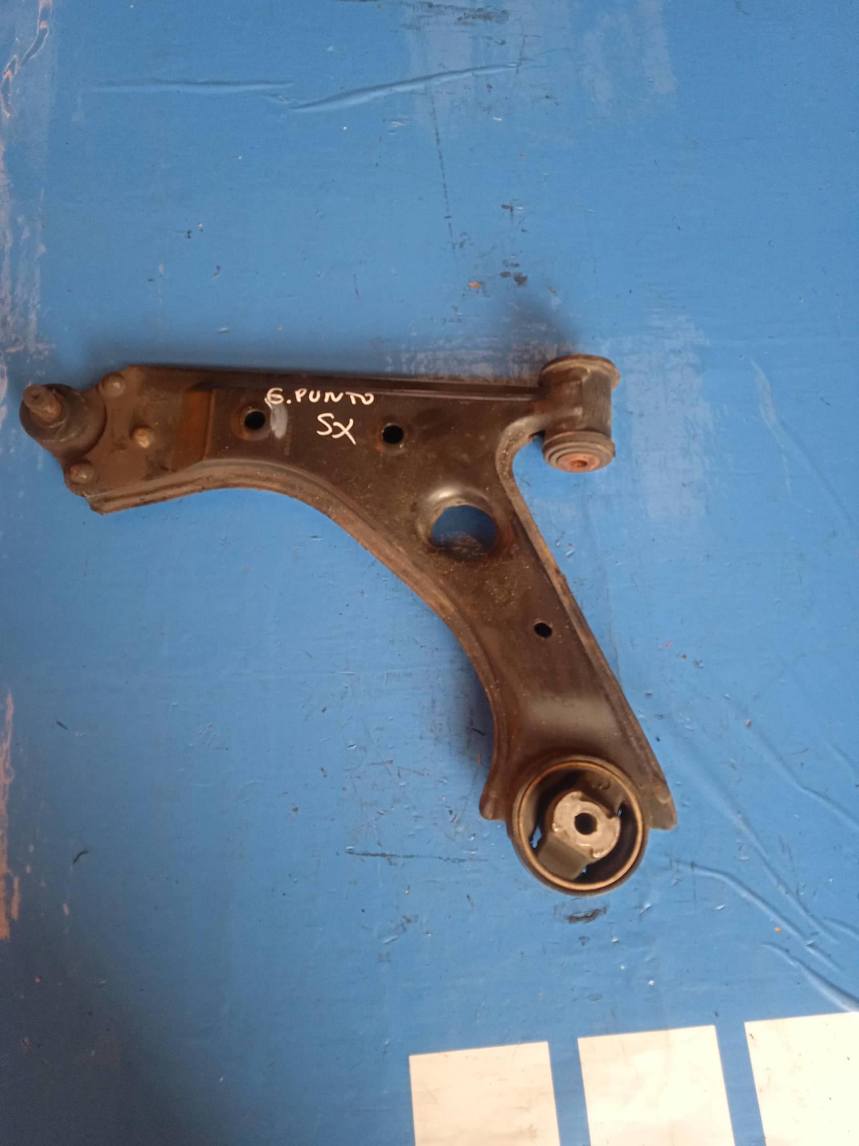 Braccio oscillante sosp. ant. sx.